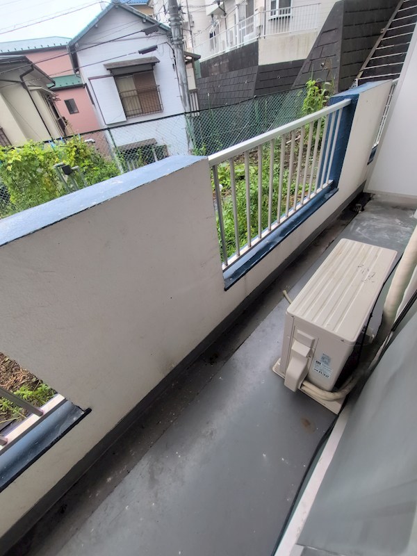 神奈川県横浜市鶴見区岸谷３丁目 ベランダ