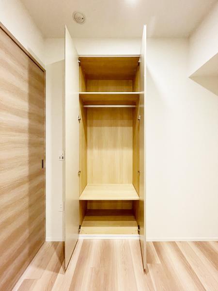 神奈川県横浜市神奈川区鶴屋町１丁目 リビング