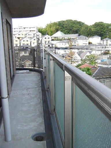 神奈川県横浜市磯子区洋光台１丁目 ベランダ