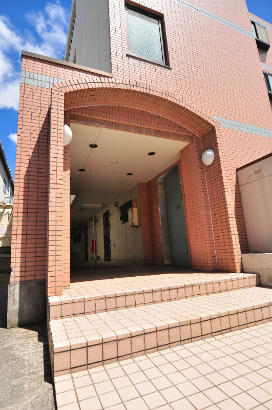 千葉県浦安市富士見５丁目 エントランス