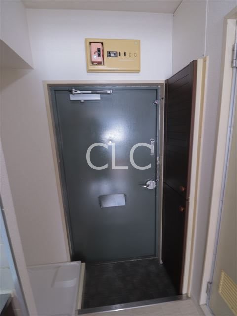 千葉県市川市相之川３丁目 玄関