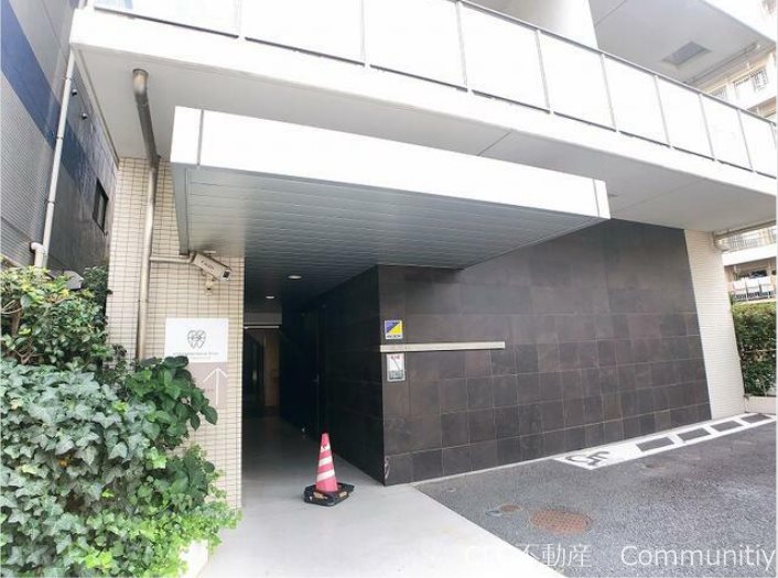 千葉県浦安市北栄１丁目 エントランス