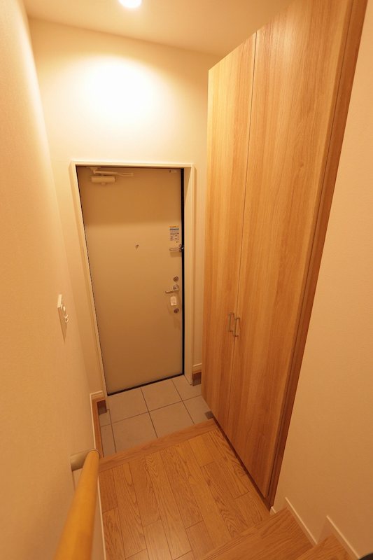 千葉県市川市鬼越１丁目 玄関