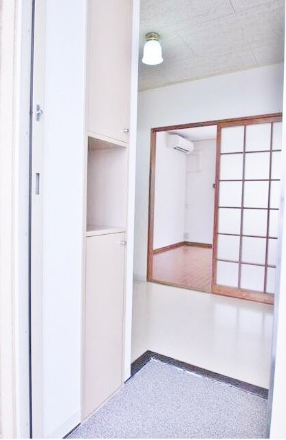 神奈川県横須賀市夏島町 玄関