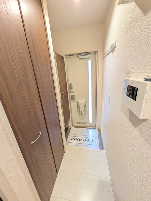 カーサ　デ　白楽 玄関