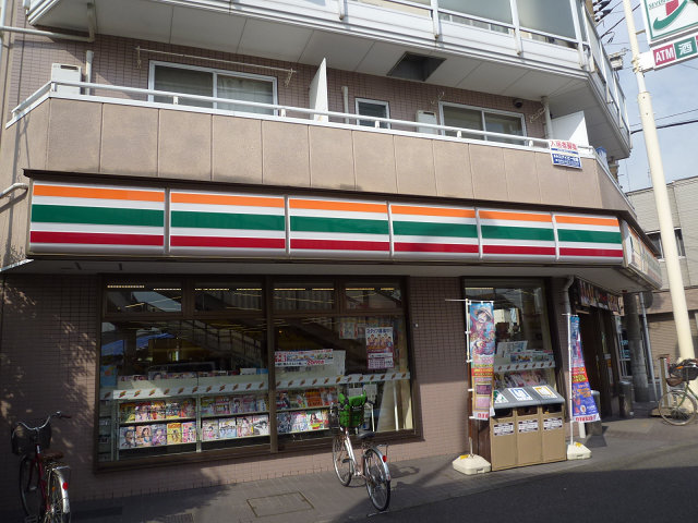 神奈川県川崎市川崎区渡田東町 コンビニ