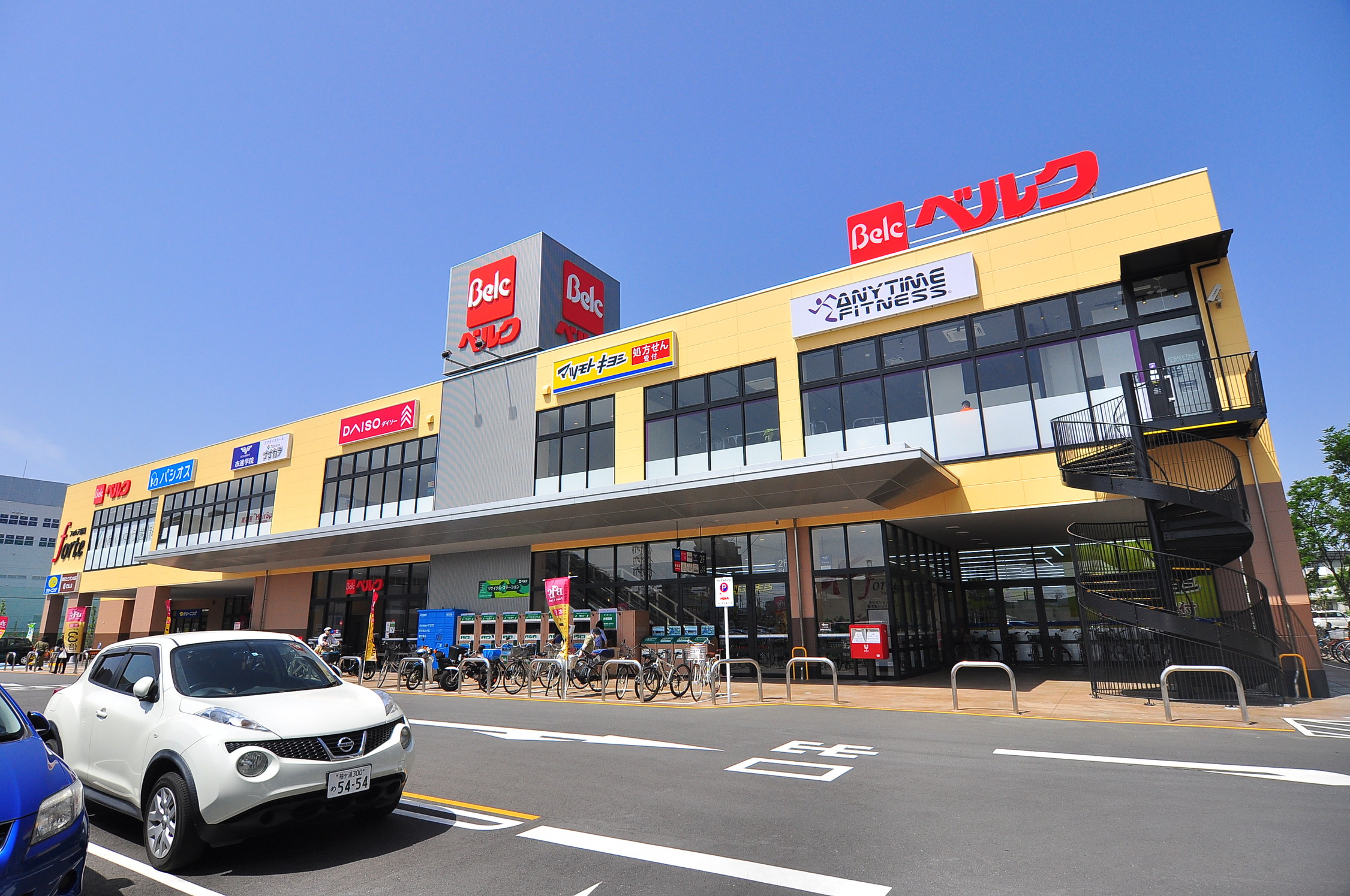 千葉県船橋市北本町２丁目 ショッピング施設