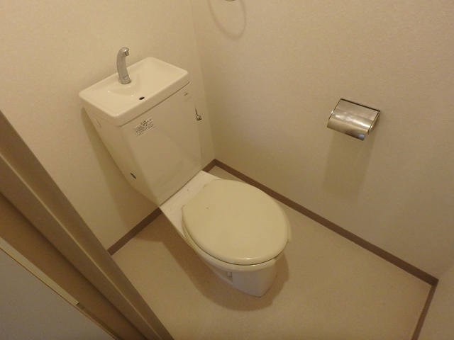 千葉県浦安市弁天１丁目 トイレ