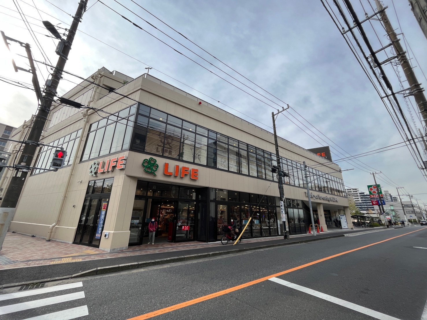 神奈川県川崎市幸区塚越２丁目 スーパー
