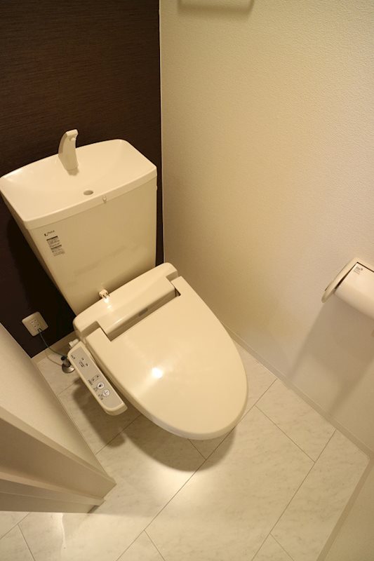 神奈川県川崎市川崎区浜町２丁目 トイレ