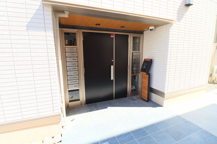 神奈川県横浜市鶴見区矢向２丁目 エントランス