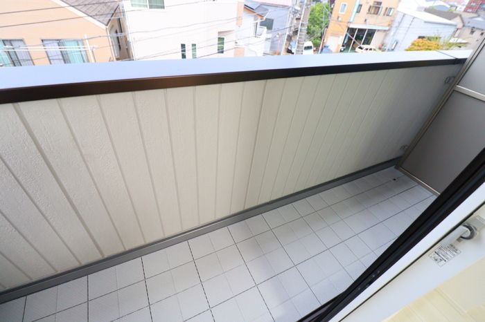 神奈川県川崎市中原区上小田中２丁目 ベランダ
