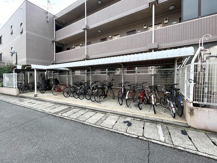 神奈川県川崎市中原区下小田中１丁目 エントランス