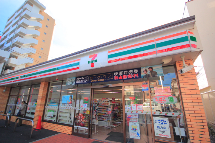フェースタワーⅡ コンビニ