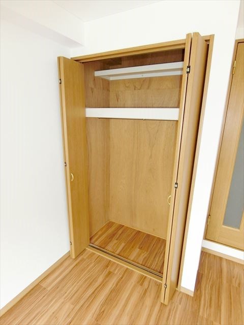 千葉県市川市新井１丁目 収納