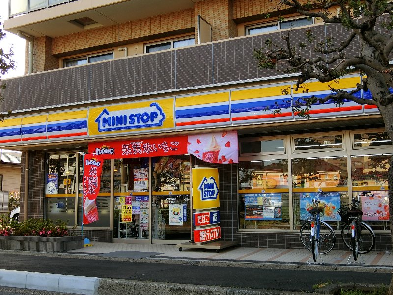 千葉県浦安市堀江２丁目 コンビニ