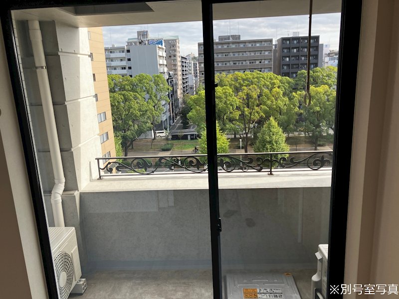 神奈川県横浜市中区弥生町２丁目 ベランダ