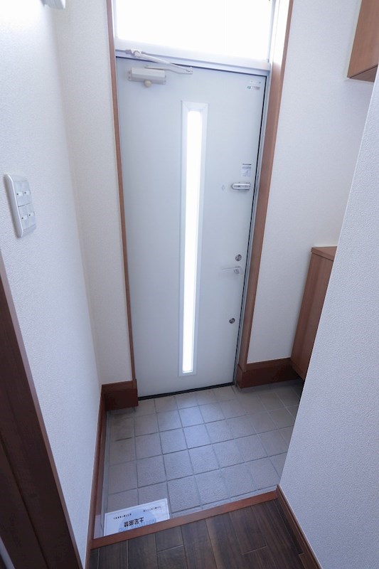千葉県船橋市藤原７丁目 玄関