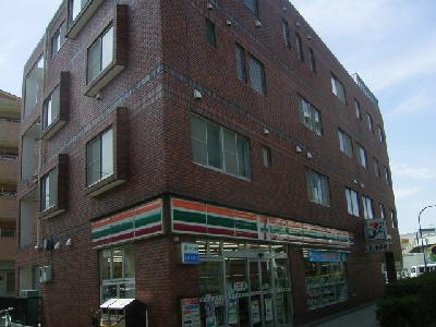神奈川県横浜市金沢区瀬戸 コンビニ