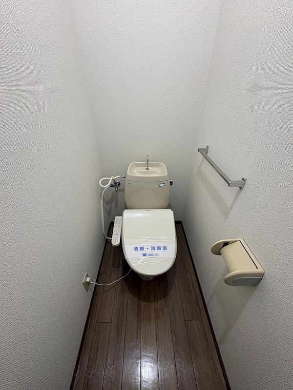 ロイヤルハイネスＤ棟 トイレ