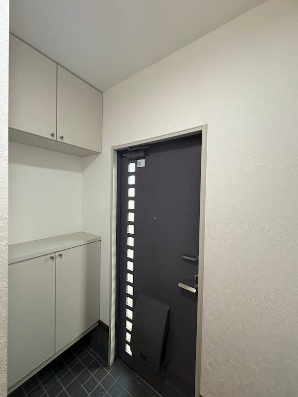 コーポ松南１号 玄関
