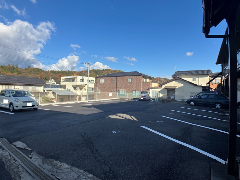サンハイツ上乃木Ⅱ 駐車場