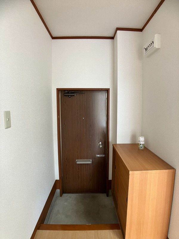コーポクラモト 玄関