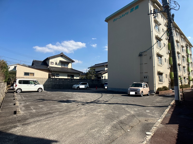 グリーンハイツ淞南 駐車場