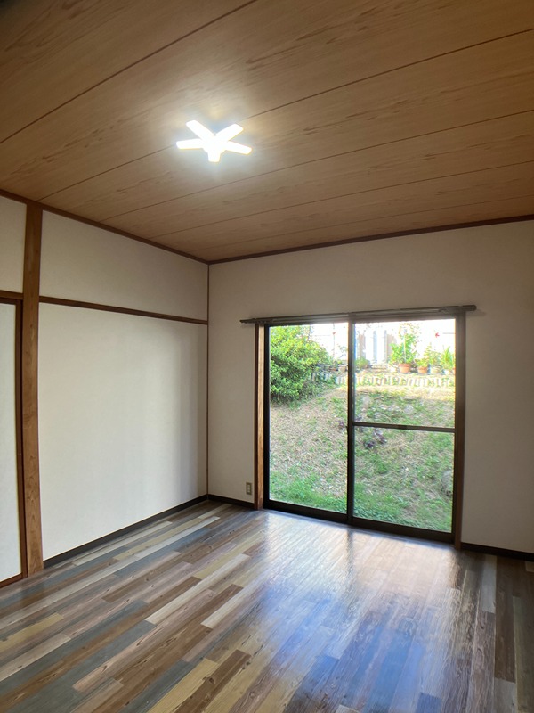 コウジハイツ向山 ベッドルーム