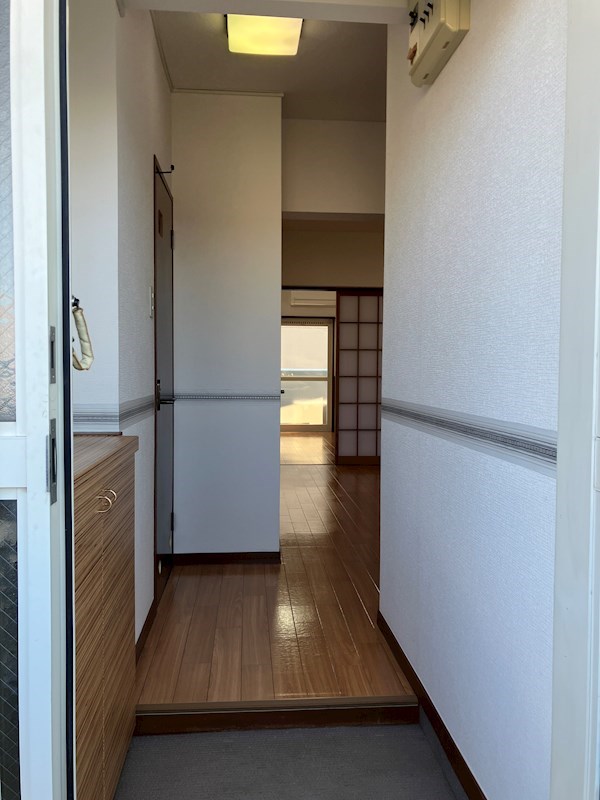 ラポール 玄関