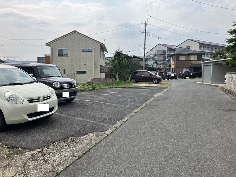 コーポたつみ  駐車場
