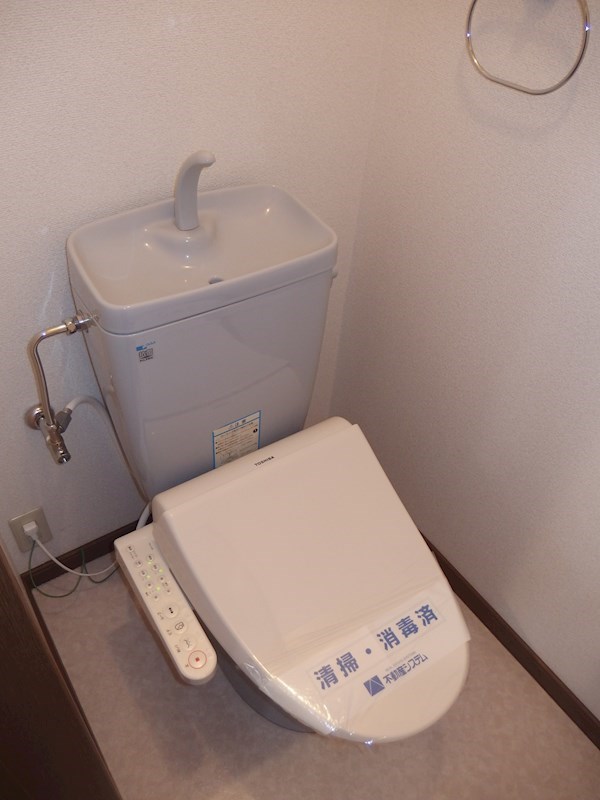 ドミールしずＡ棟 トイレ