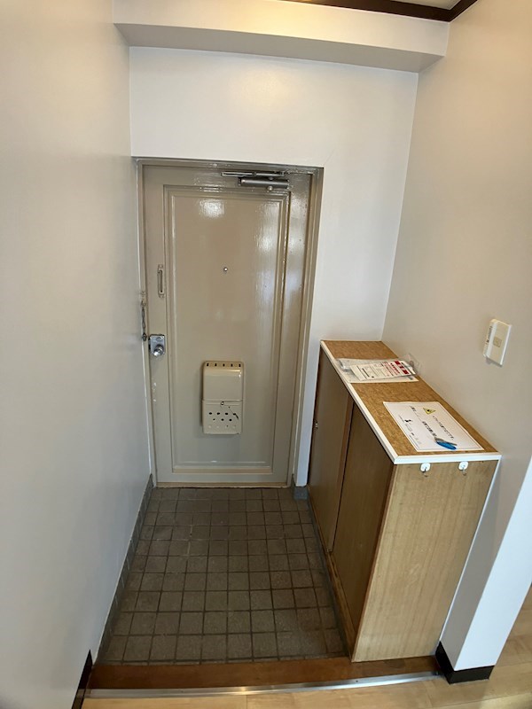 奥名ビル 玄関