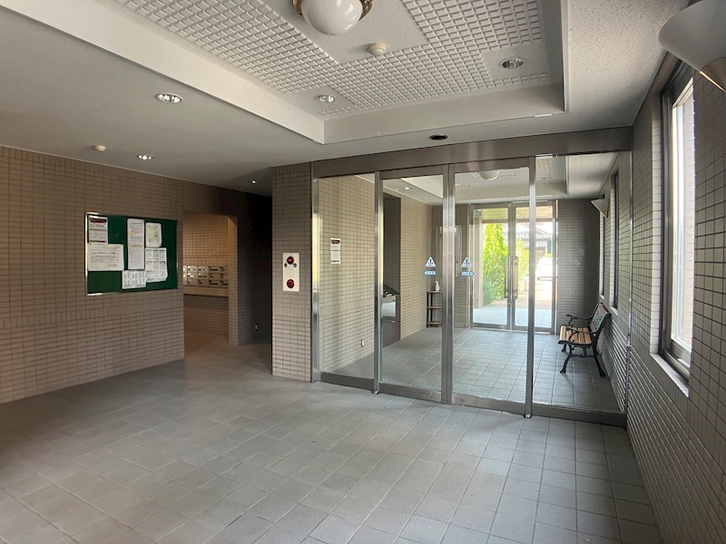 足立マンション エントランス
