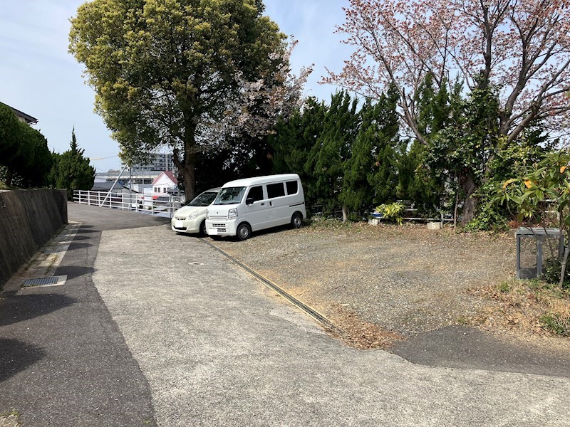 小川アパート 駐車場