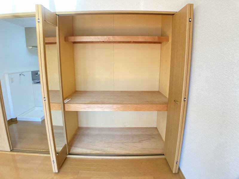 エルモア青川 収納