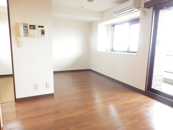 ダイアパレス千葉都町 リビング