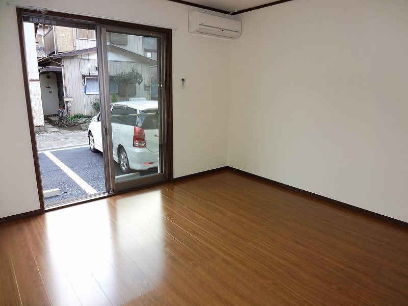 ノイシュロス１番館 リビング