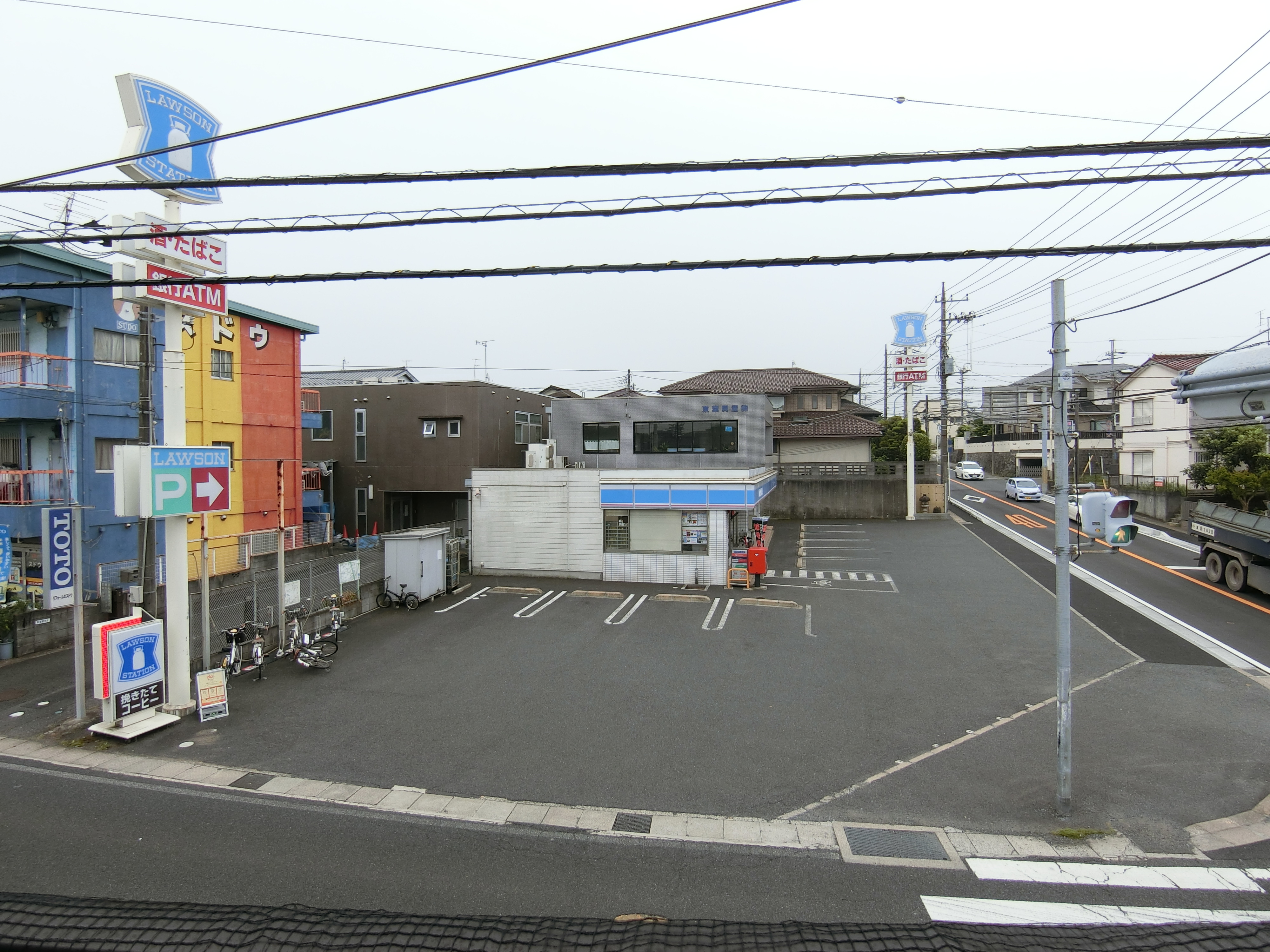 レフィシア（都町） コンビニ