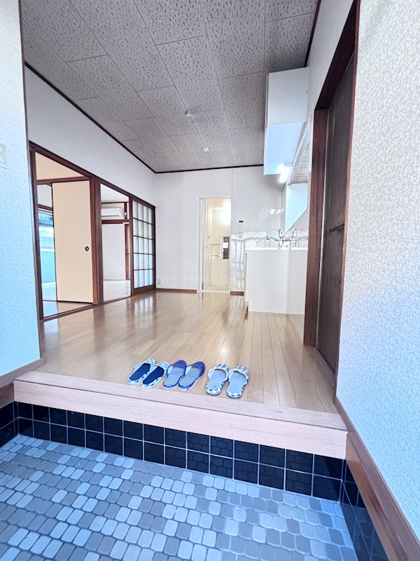 仁戸名町H貸家Ⅱ 玄関
