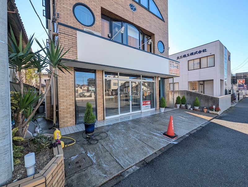 イーストワイズ　101 玄関
