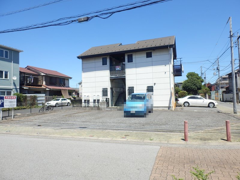岡田パーキング 外観