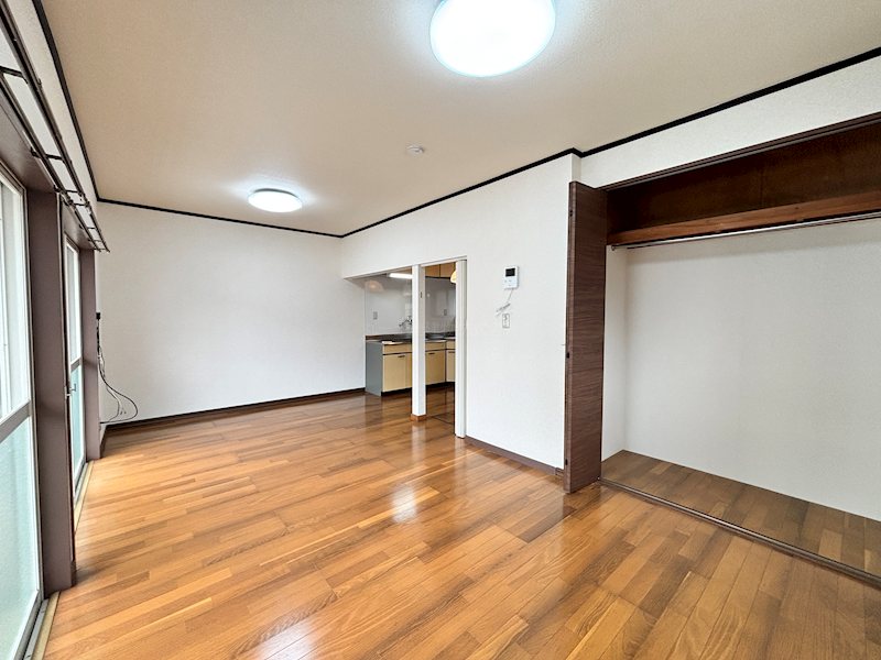 仁戸名町Hアパート ベッドルーム