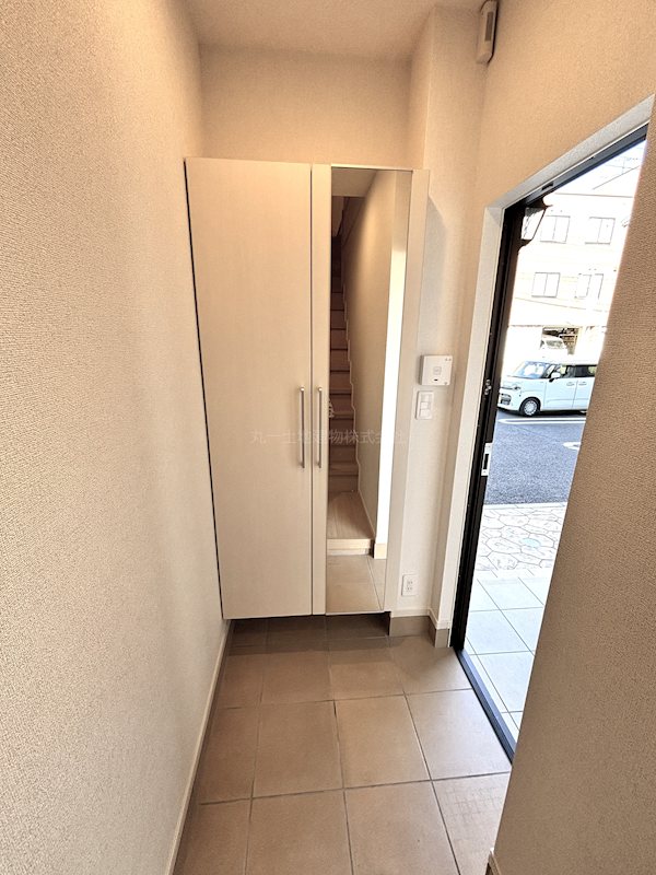 ラメゾン385 玄関