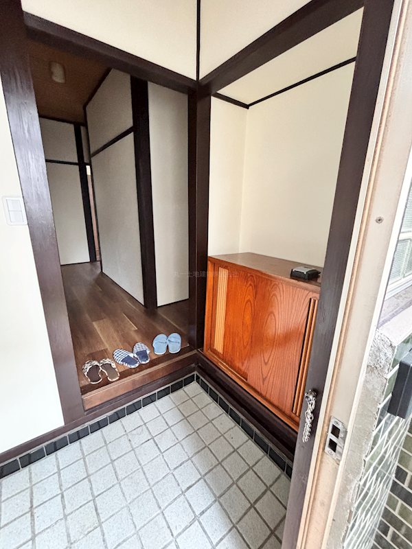 都賀田中貸家 玄関