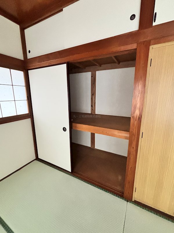 都賀田中貸家 収納