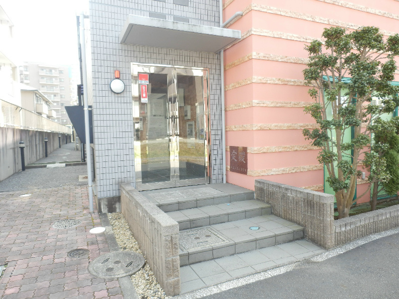ラ・ツエム エントランス