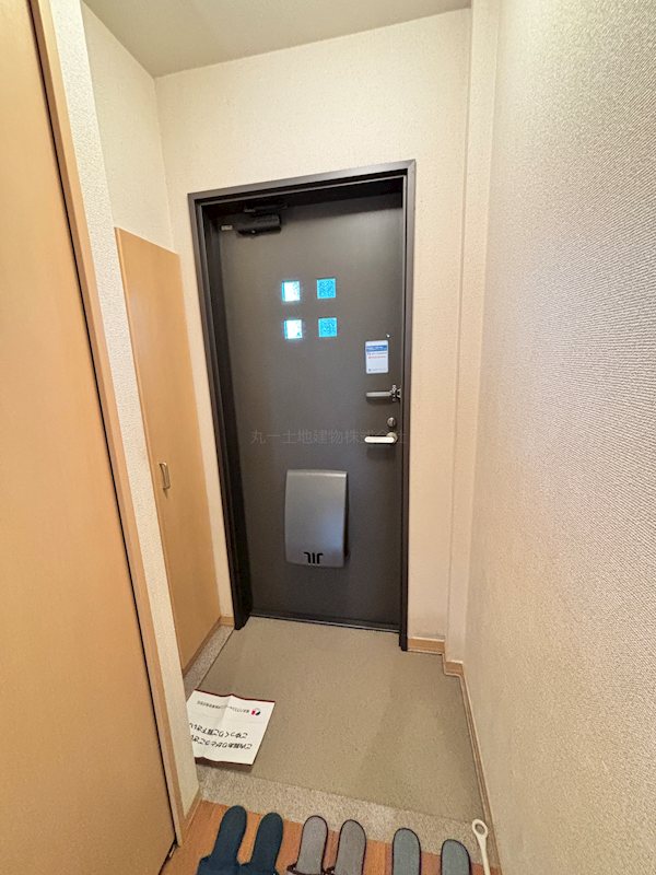 プレミールコート 玄関