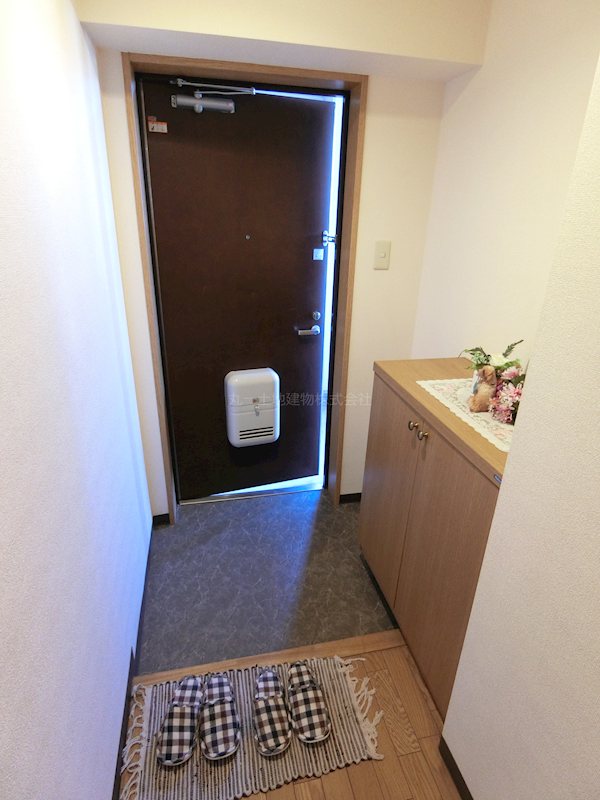 プライムスクエア野村 玄関