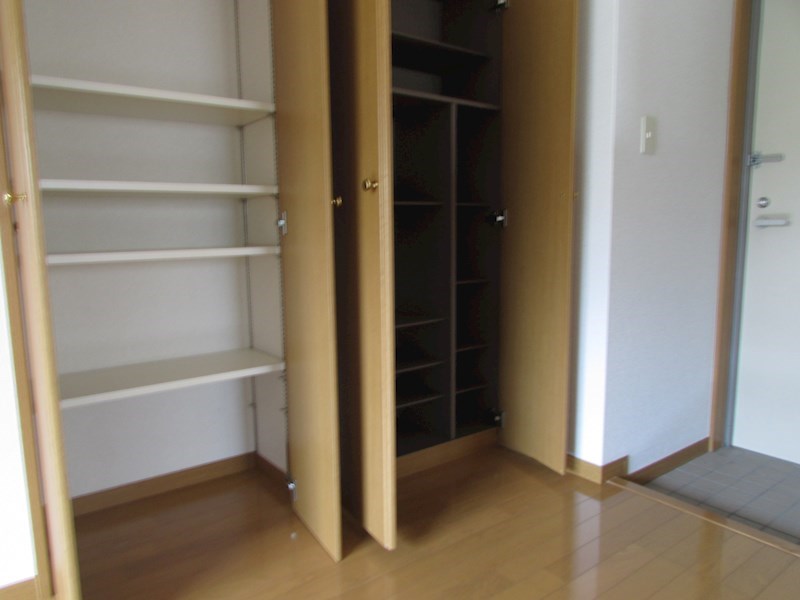 ソレイユユニバ通り 収納